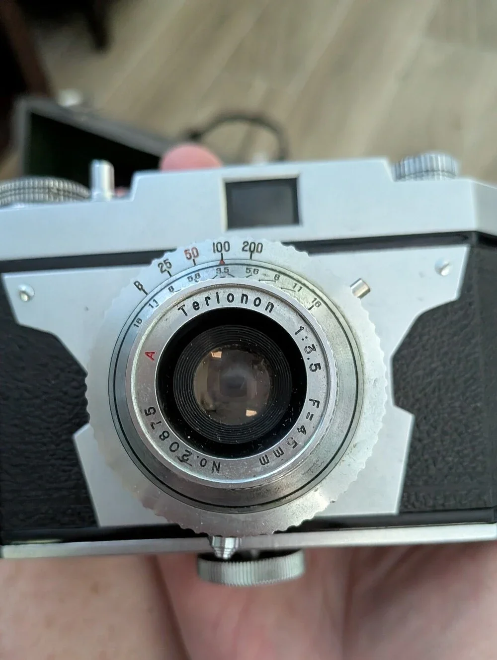 Yashica Silver/Black TL Electro X 35mm SLR Camera, Cameras, Filters & Accessorie